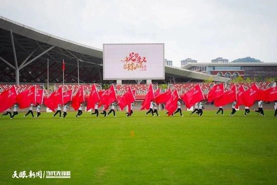 《神探大战》票房的上涨自然也带动着观影人次的不断增加，而这也让影片的讨论愈发丰富起来